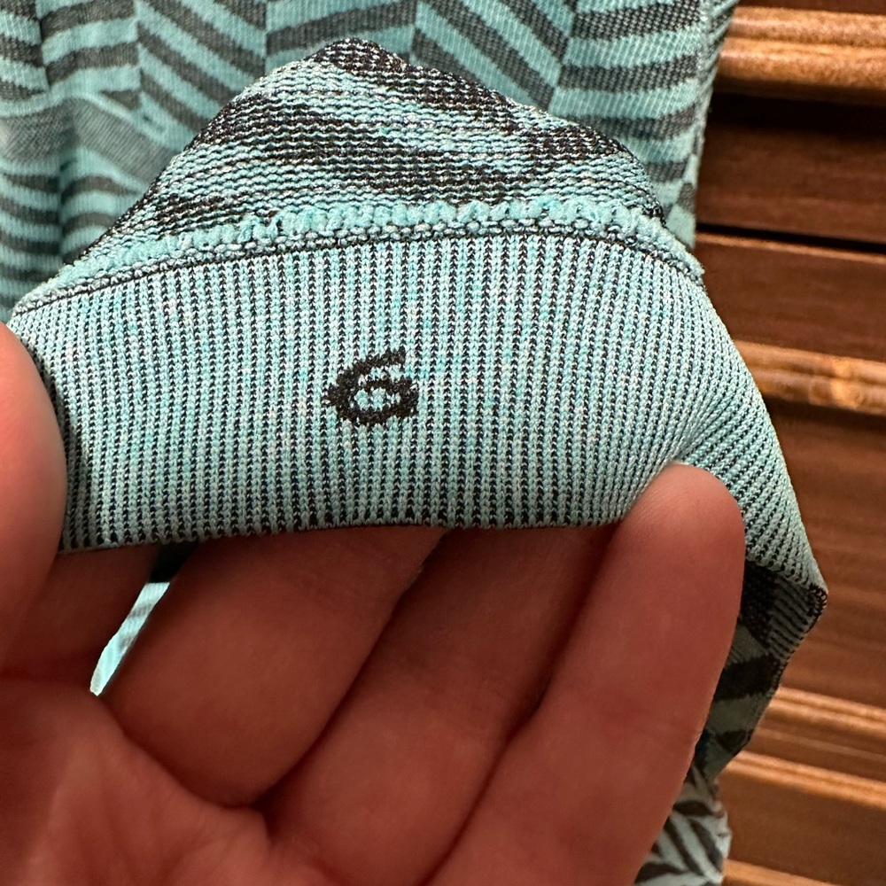 Lululemon Run: Swiftly Tech Racerback Size 6 - Picture 2 of 6